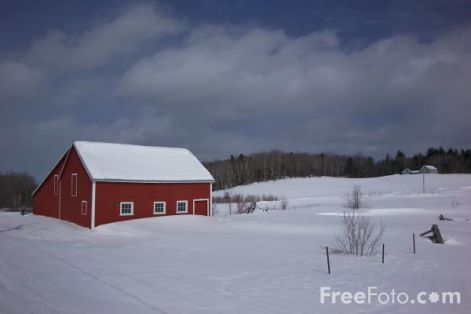 9905_03_20---red-barn-in-the-snow--vermont--usa_web.jpg